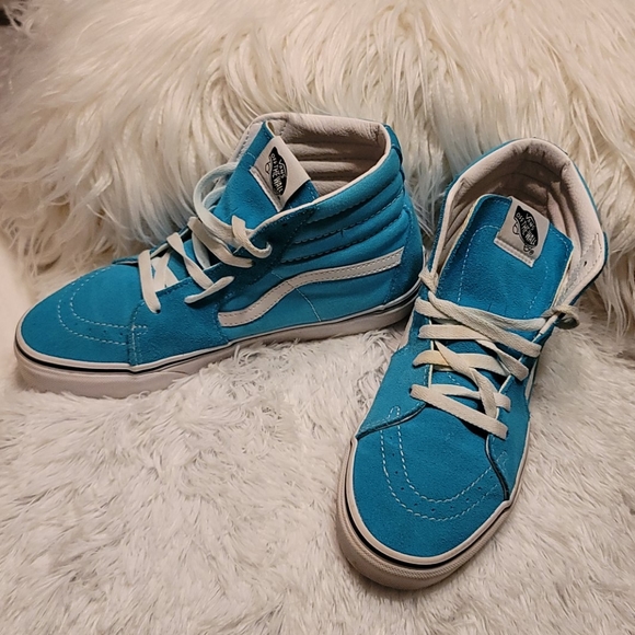 Vans - Picture 2 of 5